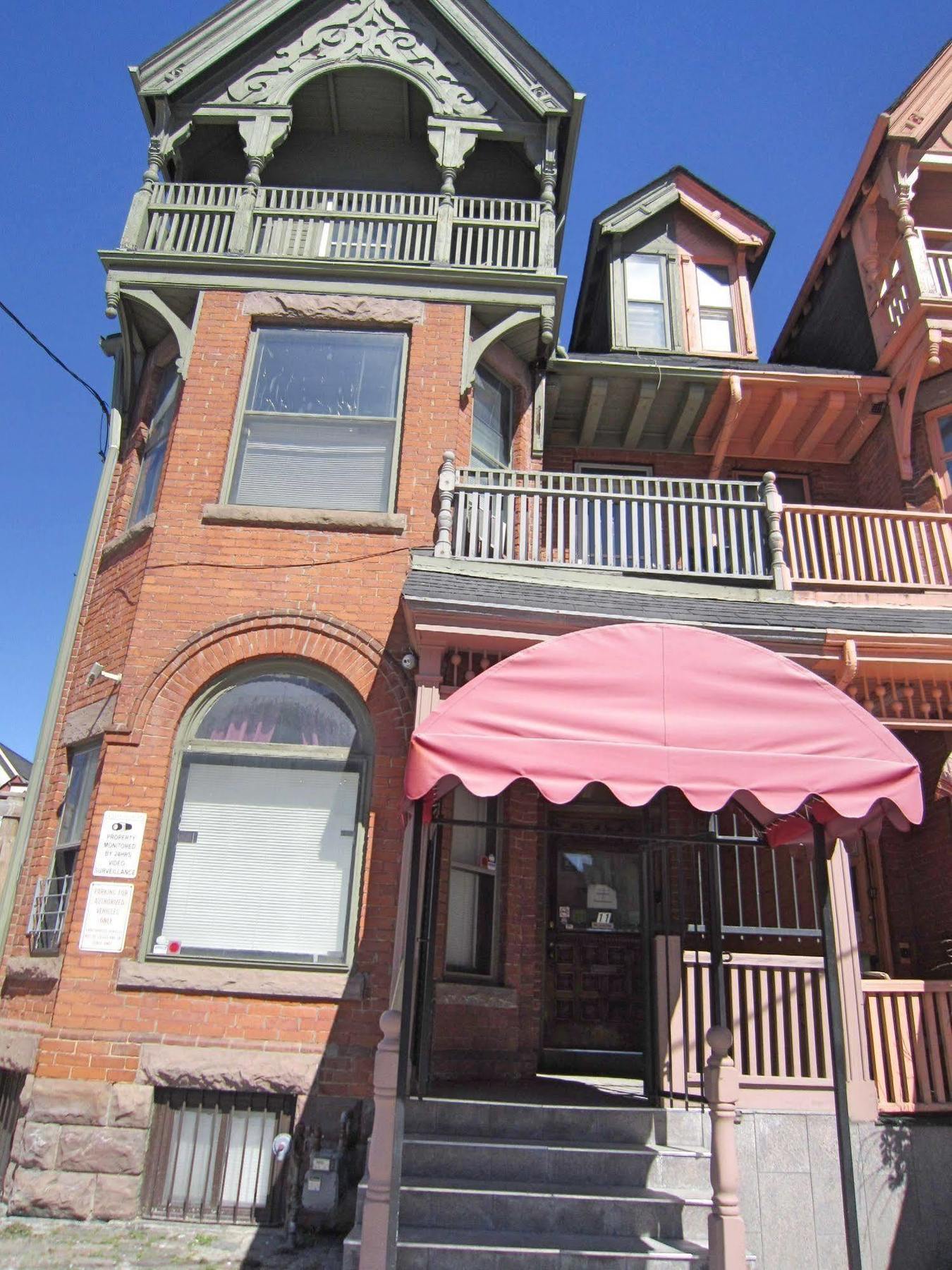 Spadina 11 Guesthouse Toronto Exterior photo